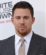 055.jpg