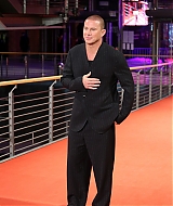 196.jpg